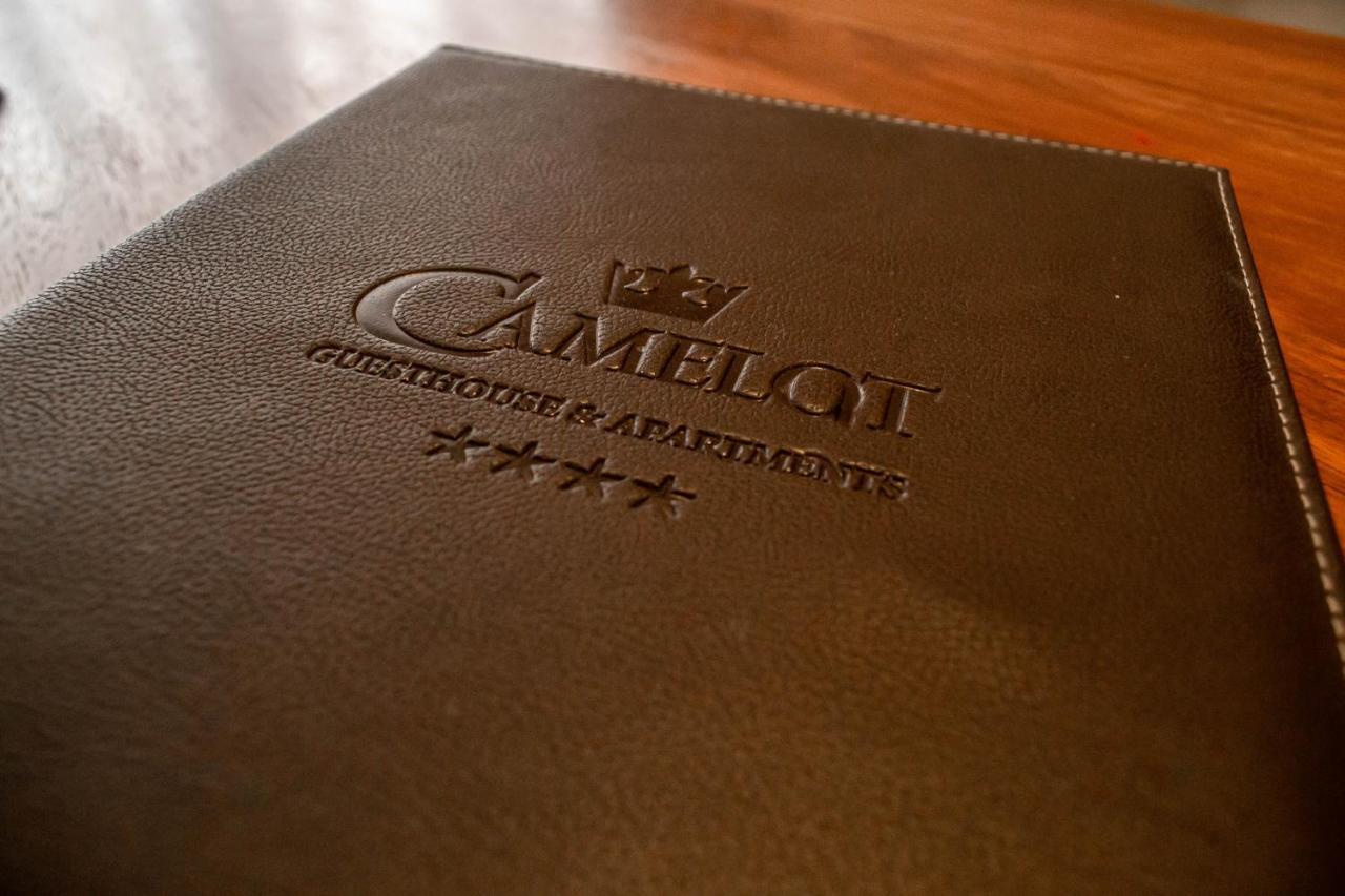 Camelot Guest House & Apartments Potchefstroom Exterior foto